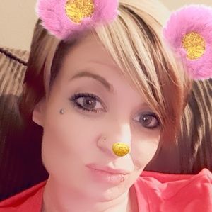 Meet your Posher, Mindy ann